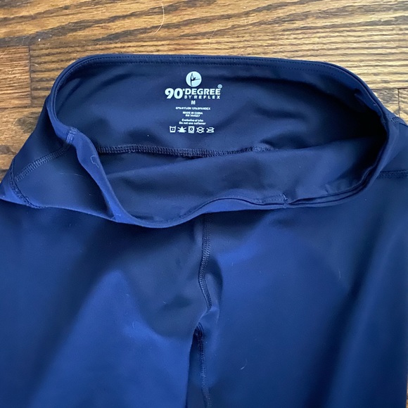 90 Degree Navy Cropped Leggings - Picture 2 of 2